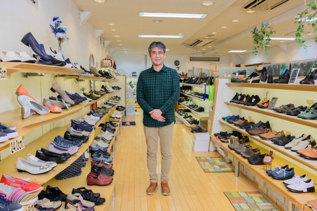 てくてく名店さんぽ（10）「カラサワ靴店」 | Chaiでじ