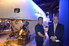 潜水調査船の斧寄贈 中川一郎氏が所有 遺族が海洋機構に | 十勝毎日