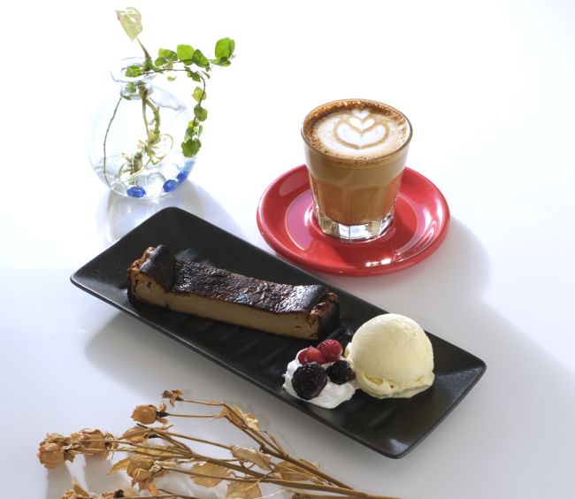 引き立てる珈琲（3）「COFFEE×SWEETS～ホッチーノ